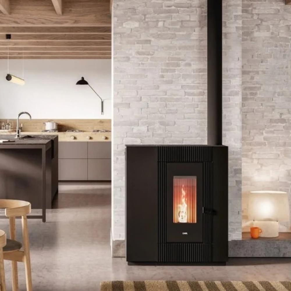 Stufa a Pellet Canalizzata Cadel Vesta Plus 11 Autoclean 10,5 kW ambient